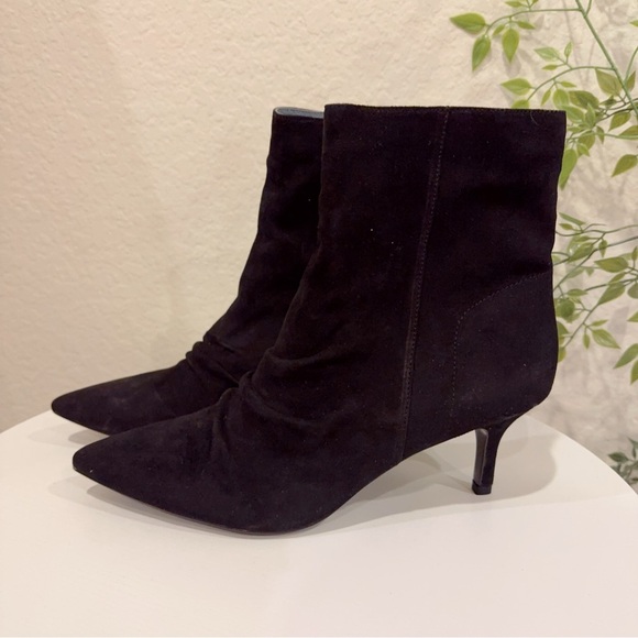 Jaggar Black Pleated Suede Kitten Heel Boots Bootie NIB 39/40 - Picture 9 of 16